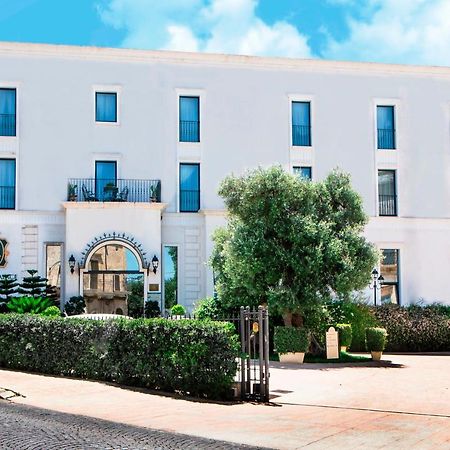 Ostuni Palace - Hotel Bistrot & Spa Екстер'єр фото