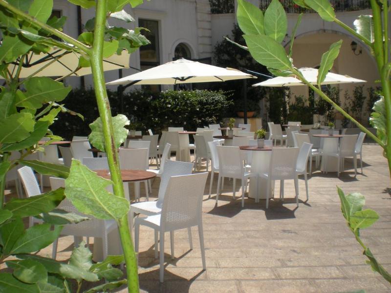 Ostuni Palace - Hotel Bistrot & Spa Екстер'єр фото